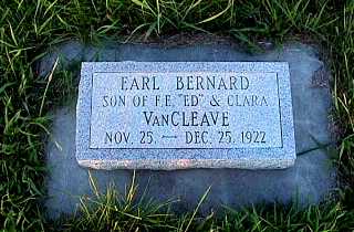 Grave photo